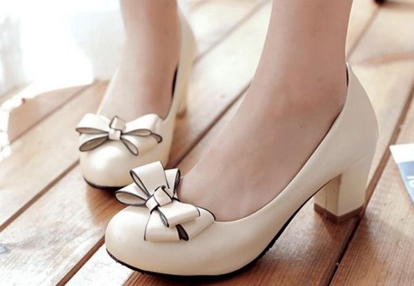 2017 new female shoes spring all-match korean shoes bow with square with round mouth shoes color light, Black
2017 new female shoes spring all-match korean shoes bow with square with round mouth shoes color light, Black