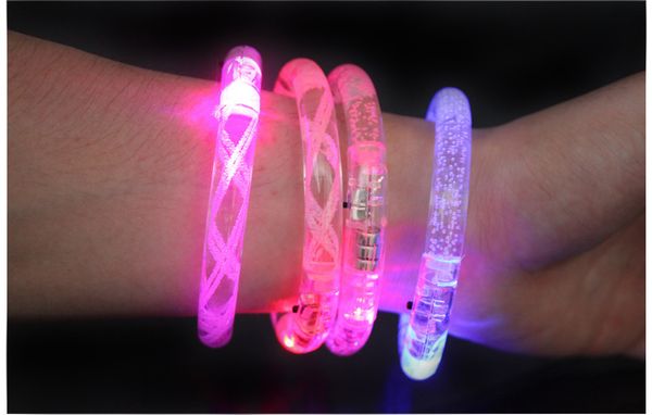 LED браслет загорается мигающий светится мигает браслет Кристалл браслет партии д 
LED браслет загорается мигающий светится мигает браслет Кристалл браслет партии д