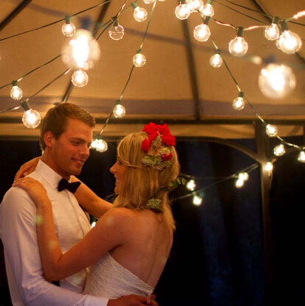 25Ft G40 Globe String Lights with 25 Clear Bulbs High Quality String Lights Perfect Indoor / Outdoor Lighting Strings Commercial Decor Light
25Ft G40 Globe String Lights with 25 Clear Bulbs High Quality String Lights Perfect Indoor / Outdoor Lighting Strings Commercial Decor Light