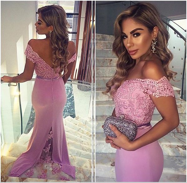amazing long dresses evening wear mermaid off the shoulder lace appliques sweep tail prom gowns bridesmaid dress, Black;red
amazing long dresses evening wear mermaid off the shoulder lace appliques sweep tail prom gowns bridesmaid dress, Black;red