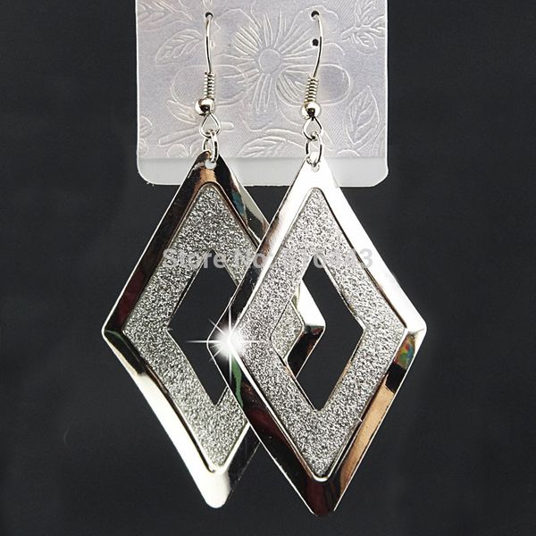 new arrivals 12pairs silver frosted rhombus distortion long drop fashion earrings for womens wholesale jewelry lots a930
new arrivals 12pairs silver frosted rhombus distortion long drop fashion earrings for womens wholesale jewelry lots a930