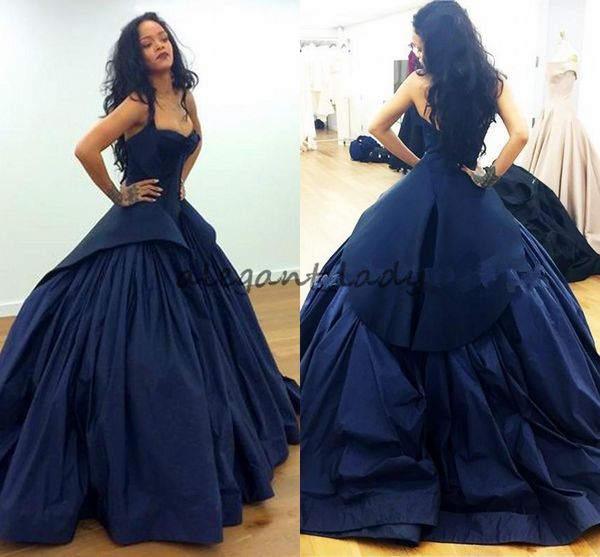rihanna in zac posen celebrity red carpet evening dresses 2018 peplum dark navy gothic taffeta plus size arabic formal prom occasion gowns, Black;red
rihanna in zac posen celebrity red carpet evening dresses 2018 peplum dark navy gothic taffeta plus size arabic formal prom occasion gowns, Black;red