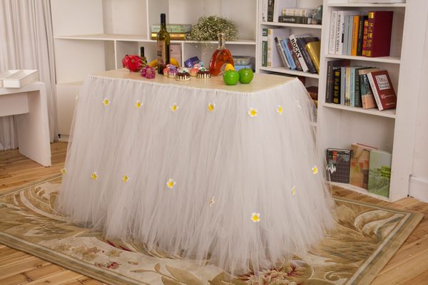 2015 new wedding party tulle tutu table skirt with flowers wedding reception table skirt baby shower birthday party table decoration 91*80
2015 new wedding party tulle tutu table skirt with flowers wedding reception table skirt baby shower birthday party table decoration 91*80