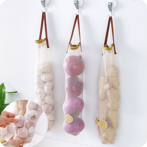 wholesale- 1pcs garlic ginger mesh storage hanging bag dewatering screen breathable mesh bag kitchen vegetable onion potato storage bag
wholesale- 1pcs garlic ginger mesh storage hanging bag dewatering screen breathable mesh bag kitchen vegetable onion potato storage bag