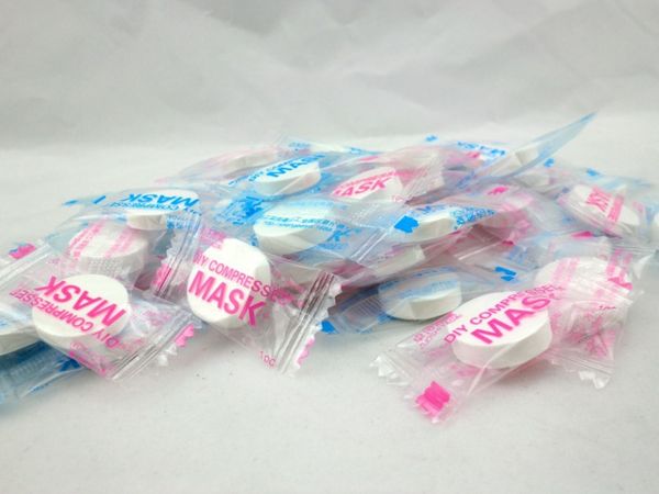 wholesale- 50pcs candy package 100% cotton compressed facial mask white nonwoven skin care face mask sheet diy
wholesale- 50pcs candy package 100% cotton compressed facial mask white nonwoven skin care face mask sheet diy