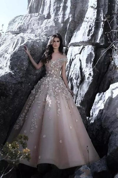 off shoulder elegant a line prom dresses for pageant women handmade flowers runway ball gown long formal evening party gowns 2018, Black;red
off shoulder elegant a line prom dresses for pageant women handmade flowers runway ball gown long formal evening party gowns 2018, Black;red