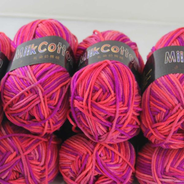 soft 6ballsx50g newcotton dyed hand knitting wool socks scarf baby yarn rose red 16, Black;white
soft 6ballsx50g newcotton dyed hand knitting wool socks scarf baby yarn rose red 16, Black;white