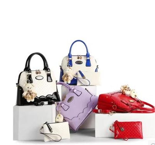 2017 casual embossed brand designer women handbag socialite female messenger bags fashion leather shoulder bag gift bags clutch
2017 casual embossed brand designer women handbag socialite female messenger bags fashion leather shoulder bag gift bags clutch