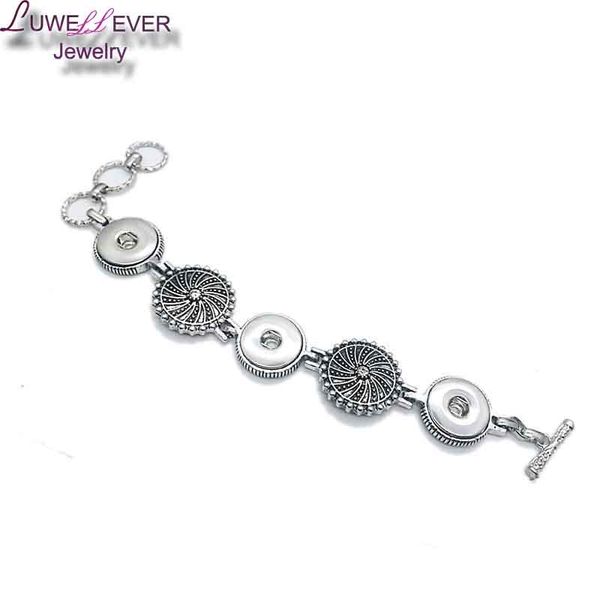212 fashion flower vintage engraving 18mm snap button metal bracelet interchangeable charm jewelry for women men, Golden;silver
212 fashion flower vintage engraving 18mm snap button metal bracelet interchangeable charm jewelry for women men, Golden;silver