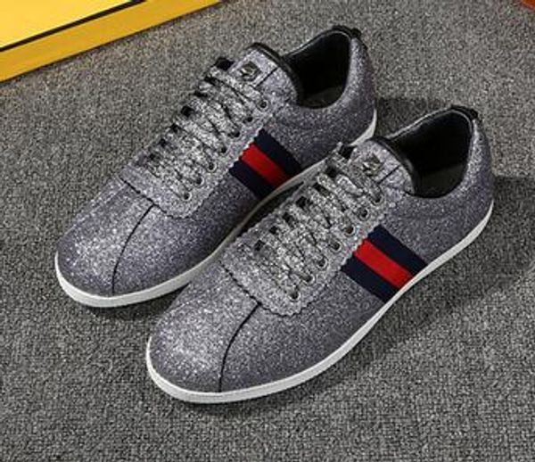 Luxury Brand Style Women Flats Shoes Lace Up Breathable Sequins Rivet Genuine Leather Fashion Top Quality Walking shoes Sneakers + BOX nwe
Luxury Brand Style Women Flats Shoes Lace Up Breathable Sequins Rivet Genuine Leather Fashion Top Quality Walking shoes Sneakers + BOX nwe