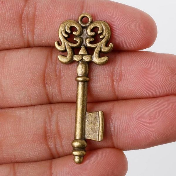 new 3pcs 47x18mm antique bronze metal pendant key charms jewelry findings accessories for diy jewelry making di, Bronze;silver
new 3pcs 47x18mm antique bronze metal pendant key charms jewelry findings accessories for diy jewelry making di, Bronze;silver