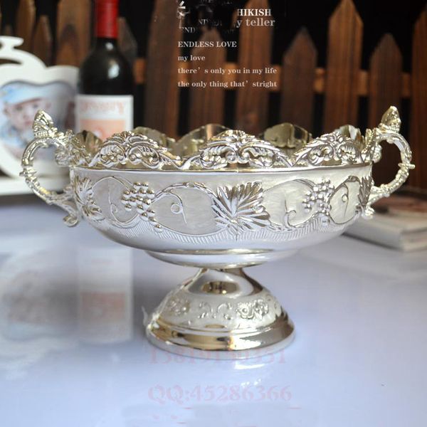 wholesale-19.5cm round silver white floral embossed carved alloy metal fruit sugar bowl storage tray with pedestal 207a
wholesale-19.5cm round silver white floral embossed carved alloy metal fruit sugar bowl storage tray with pedestal 207a
