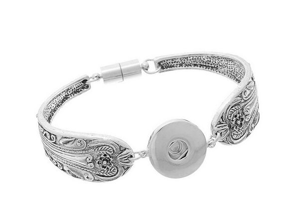 10pcs snap buttons bracelets bangles antique silver engraved flowers magnetic clasps diy ginger snaps interchangeable jewelry 2016 may style, Golden;silver
10pcs snap buttons bracelets bangles antique silver engraved flowers magnetic clasps diy ginger snaps interchangeable jewelry 2016 may style, Golden;silver
