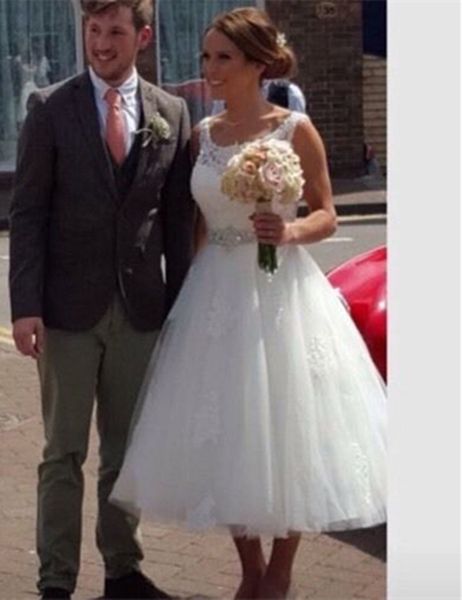 popular style short lace wedding dresses tea length beaded sash sleeveless bridal gowns vestido de noiva w042 custom made sale top, White
popular style short lace wedding dresses tea length beaded sash sleeveless bridal gowns vestido de noiva w042 custom made sale top, White