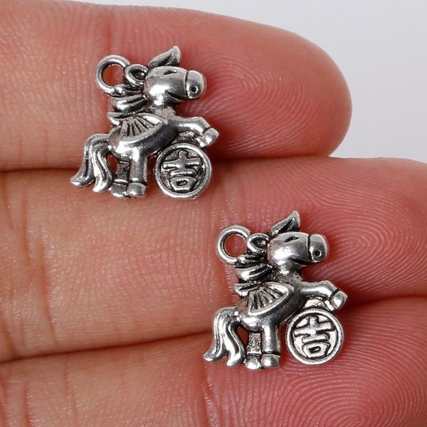 new 10pcs 16x16mm zinc alloy antique silver lucky horse diy charms pendants jewelry making diy, Bronze;silver
new 10pcs 16x16mm zinc alloy antique silver lucky horse diy charms pendants jewelry making diy, Bronze;silver