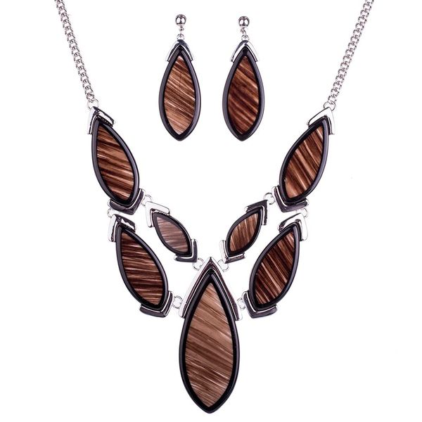 ms1504505 fashion jewelry sets 3 colors necklace sets for women jewelry resin unique geometric pear design, Silver
ms1504505 fashion jewelry sets 3 colors necklace sets for women jewelry resin unique geometric pear design, Silver