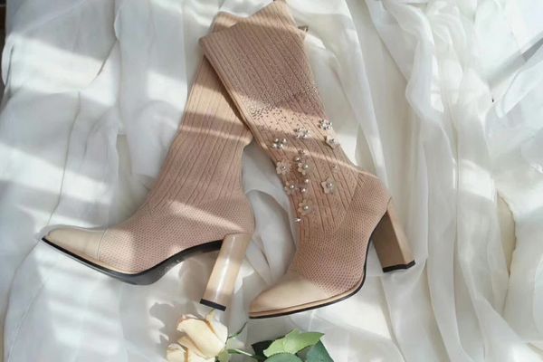 women fashion long stretch with beading knee boots square heel genuine leatherunder sole inside leather gree+black+wine only for old buyer
women fashion long stretch with beading knee boots square heel genuine leatherunder sole inside leather gree+black+wine only for old buyer