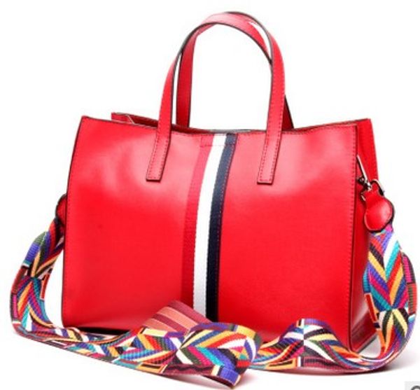 the new leather bag. simple fashion bag. single shoulder hand satchel. leather tote bag. casual bags. female bag
the new leather bag. simple fashion bag. single shoulder hand satchel. leather tote bag. casual bags. female bag
