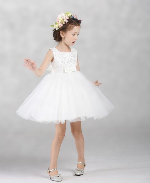 sparkling ivory ball gown flower girls dresses scoop knee length soft tulle with lining girls party dresses new bling bling top, White;blue
sparkling ivory ball gown flower girls dresses scoop knee length soft tulle with lining girls party dresses new bling bling top, White;blue