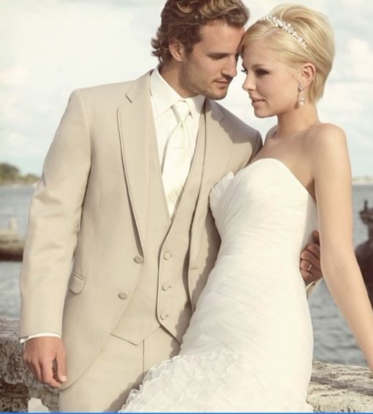 wholesale- fashion style two button beige groom tuxedos groomsmen men's wedding prom suits bridegroom (jacket+pants+vest) k:100, White;black
wholesale- fashion style two button beige groom tuxedos groomsmen men's wedding prom suits bridegroom (jacket+pants+vest) k:100, White;black