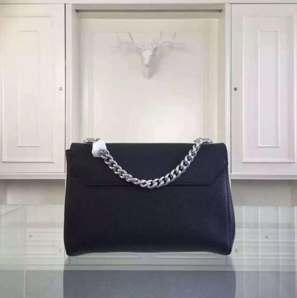 classic women lockme bb chain bag fashion original genuine leather handbag shoulder bag purse wholesale m51202 m51200 m51201
classic women lockme bb chain bag fashion original genuine leather handbag shoulder bag purse wholesale m51202 m51200 m51201