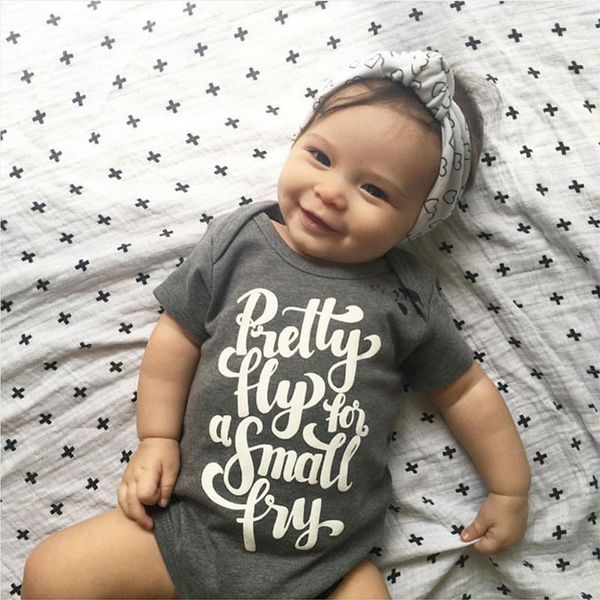 Хлопок Новорожденный Мальчики Девочки Боди серый дети мальчик девочка Ползунки высокое качество детей довольно летать принт письмо Комбинезон Одежда верхняя Наряды
Хлопок Новорожденный Мальчики Девочки Боди серый дети мальчик девочка Ползунки высокое качество детей довольно летать принт письмо Комбинезон Одежда верхняя Наряды