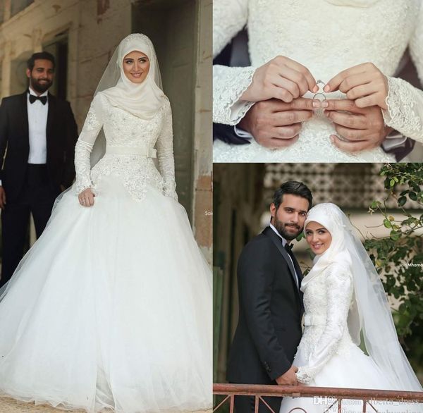 arabic dubai muslim wedding dresses 2016 saudi arabian modest high neck hijab wedding gown long sleeves lace applique beaded bridal dresses, White
arabic dubai muslim wedding dresses 2016 saudi arabian modest high neck hijab wedding gown long sleeves lace applique beaded bridal dresses, White