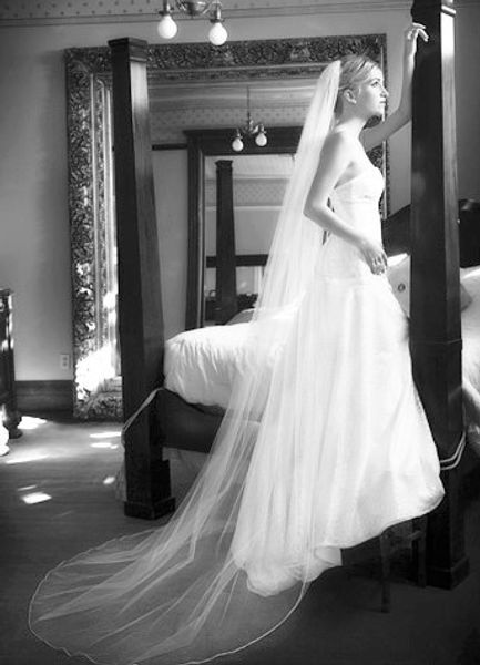 new saling soft tulleone layer pencil edge with comb lvory white wedding veil chapel bridal veils three meters long, Black
new saling soft tulleone layer pencil edge with comb lvory white wedding veil chapel bridal veils three meters long, Black