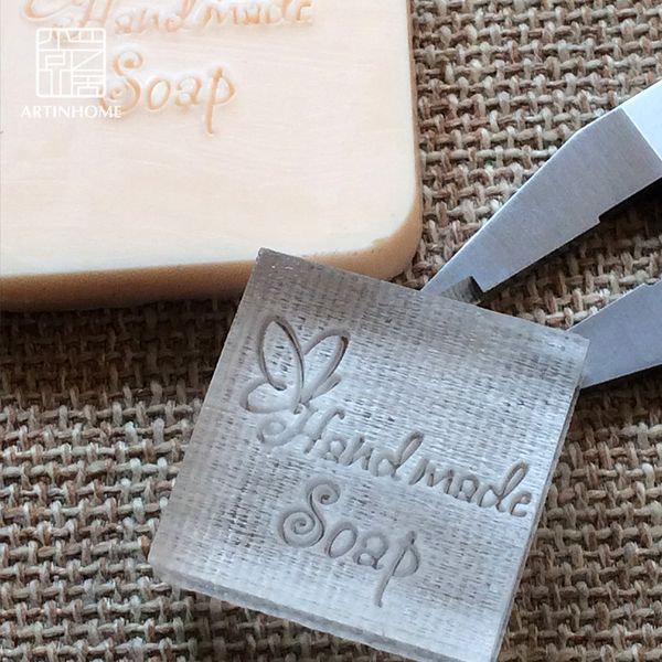 wholesale-2016 natural handmade acrylic soap seal stamp mold chapter mini diy butterfly patterns organic glass 4x4 cm 0080
wholesale-2016 natural handmade acrylic soap seal stamp mold chapter mini diy butterfly patterns organic glass 4x4 cm 0080