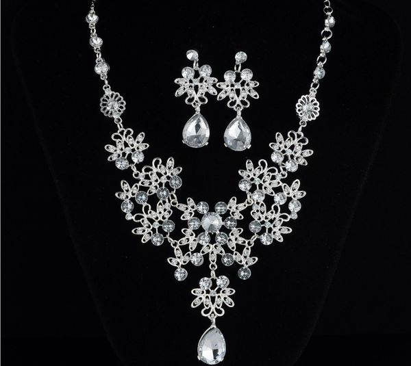 luxury rhinestone bridal jewelry sets charm wedding necklaces and earrings 1 set silver plated necklace sets bride accessories for ladies, White
luxury rhinestone bridal jewelry sets charm wedding necklaces and earrings 1 set silver plated necklace sets bride accessories for ladies, White