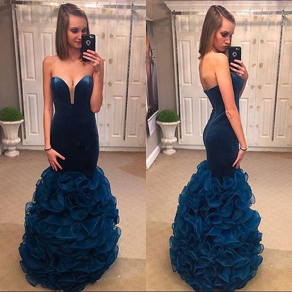 flouncing ruffles mermaid prom dresses 2016 dark blue velvet sweetheart backless party gowns 2016 summer party gowns, Black
flouncing ruffles mermaid prom dresses 2016 dark blue velvet sweetheart backless party gowns 2016 summer party gowns, Black
