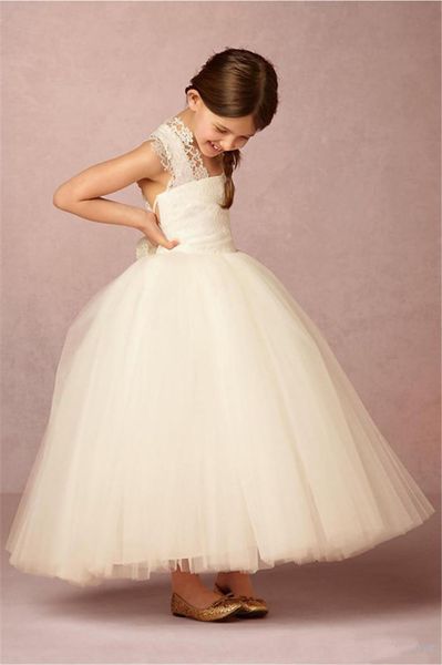 Princess Flower Girl Dresses For Weddings A Line Vintage Lace Holy Communion Gowns Spaghetti Straps robe de mariage White Ivory Girls Dress
Princess Flower Girl Dresses For Weddings A Line Vintage Lace Holy Communion Gowns Spaghetti Straps robe de mariage White Ivory Girls Dress