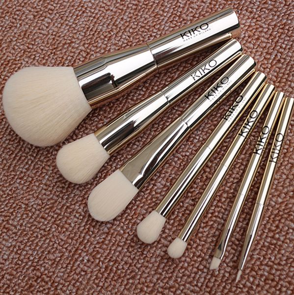 7pcs kiko makeup brushes tools kits blush eyeshadow powder foundation brand professtional metal handle make up brush set dhl ship
7pcs kiko makeup brushes tools kits blush eyeshadow powder foundation brand professtional metal handle make up brush set dhl ship