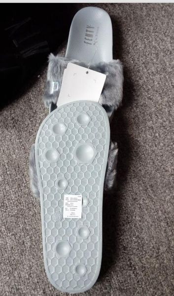 send with original boxes leadcat fenty rihanna shoes women slippers indoor sandals girls fashion makeup scuffs pink black white grey slide
send with original boxes leadcat fenty rihanna shoes women slippers indoor sandals girls fashion makeup scuffs pink black white grey slide