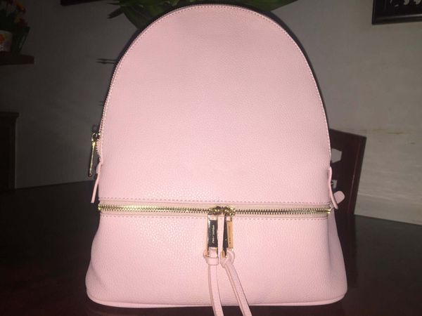 mini s 26x19cm 2016 new arrival fashion school bags punk style women backpack rivet crown student backpack pu leather lady bags
mini s 26x19cm 2016 new arrival fashion school bags punk style women backpack rivet crown student backpack pu leather lady bags