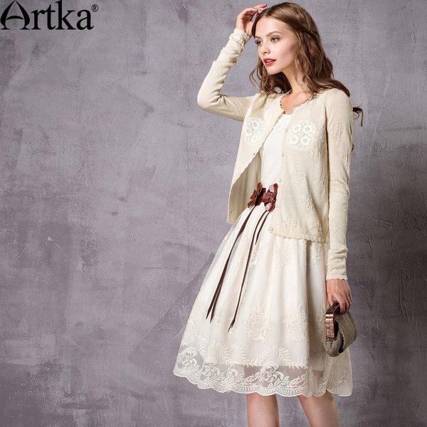 wholesale- artka women's 2017 spring beige jacquard embroidery cardigan vintage o-neck long sleeve single breasted knitwear yb11077c, White;black
wholesale- artka women's 2017 spring beige jacquard embroidery cardigan vintage o-neck long sleeve single breasted knitwear yb11077c, White;black