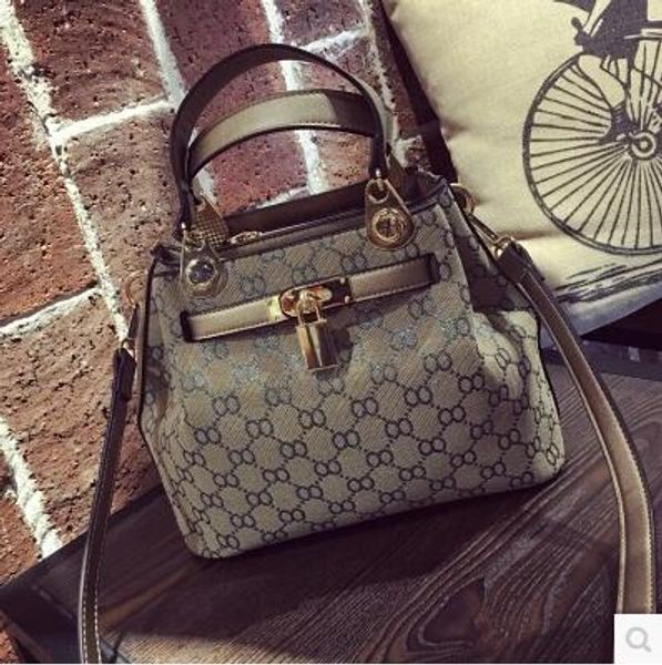 

2016 Real Shoulder Bags Picture Color Women Pu Lock The New European Fan, Fashion Printing, Pattern Lock, Kylie Bag, Handbag, Shoulder Bags.