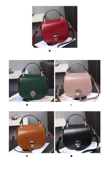 women genuine leather luxury new brand crossbody chain shoulder bag ladies small retro lock female solid messenger bag
women genuine leather luxury new brand crossbody chain shoulder bag ladies small retro lock female solid messenger bag
