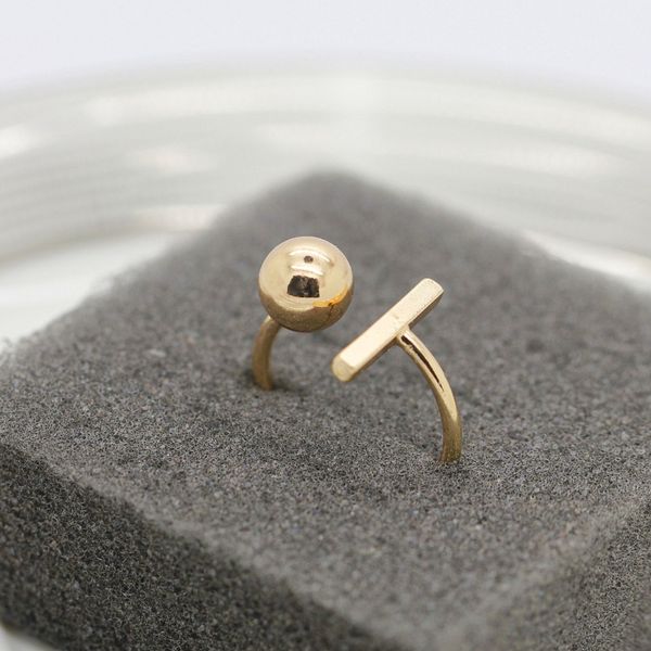 fashion sphere and strip rings solid geometry open rings 18k gold plated rings for women wholesale and mixed color, Golden;silver
fashion sphere and strip rings solid geometry open rings 18k gold plated rings for women wholesale and mixed color, Golden;silver