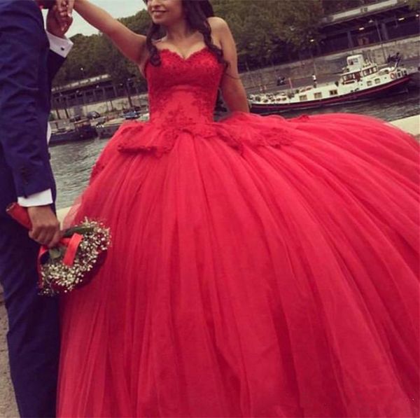 2018 sweetheart applique lace quinceanera dresses soft tulle ball gown prom gowns custom made plus size evening dress, Blue;red
2018 sweetheart applique lace quinceanera dresses soft tulle ball gown prom gowns custom made plus size evening dress, Blue;red