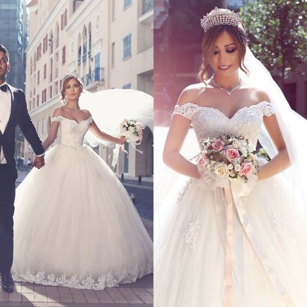 arabic off the shoulder wedding gowns puffy ball gown lace appliques soft tulle full length bridal gowns cutom made quality, White
arabic off the shoulder wedding gowns puffy ball gown lace appliques soft tulle full length bridal gowns cutom made quality, White