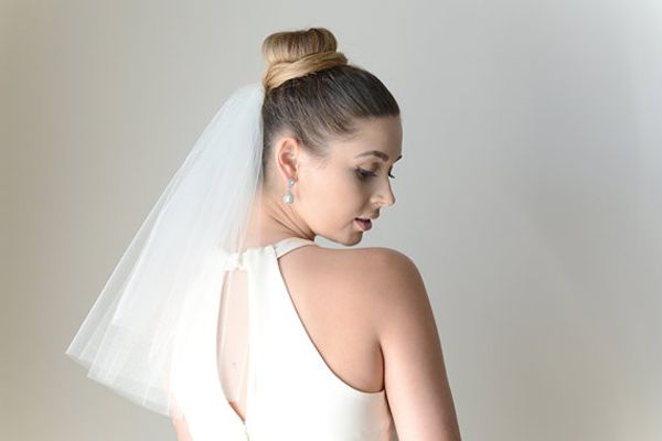 new hight quality sale one layer romantic shoulder white ivory cut edge veil bridal head pieces for wedding dresses, Black
new hight quality sale one layer romantic shoulder white ivory cut edge veil bridal head pieces for wedding dresses, Black