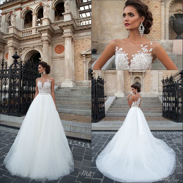 2019 new elegant a line wedding dresses vintage illusion lace appliques tulle floor length wedding bridal gowns with button, White
2019 new elegant a line wedding dresses vintage illusion lace appliques tulle floor length wedding bridal gowns with button, White