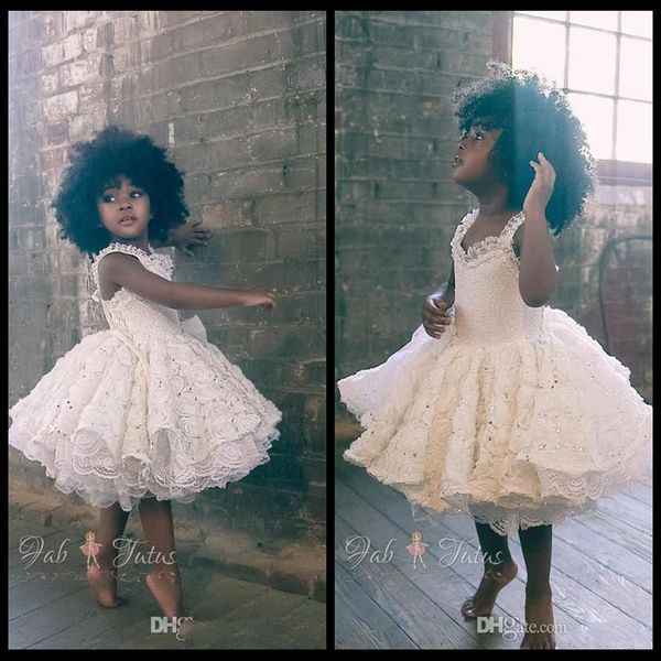2016 cute toddlers ball gown white 3d flowers flower girls dresses knee-length short sequined formal kids girls communion party dress, White;blue
2016 cute toddlers ball gown white 3d flowers flower girls dresses knee-length short sequined formal kids girls communion party dress, White;blue