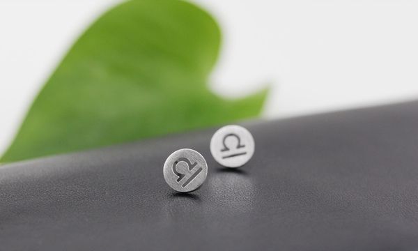 10pair- s001 libra stud earrings signs 12 zodiac constellation earrings horoscope astrology round disc stud earrings for birthday gifts, Golden;silver
10pair- s001 libra stud earrings signs 12 zodiac constellation earrings horoscope astrology round disc stud earrings for birthday gifts, Golden;silver