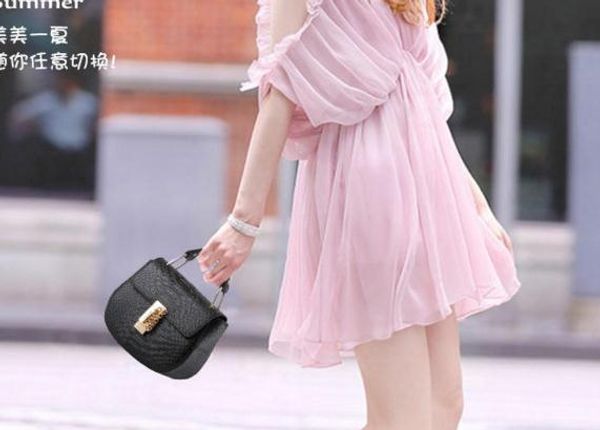2017 new arrival fashion women cosmetic bags shoulder bag pu leather women small bag ladies messenger bag
2017 new arrival fashion women cosmetic bags shoulder bag pu leather women small bag ladies messenger bag