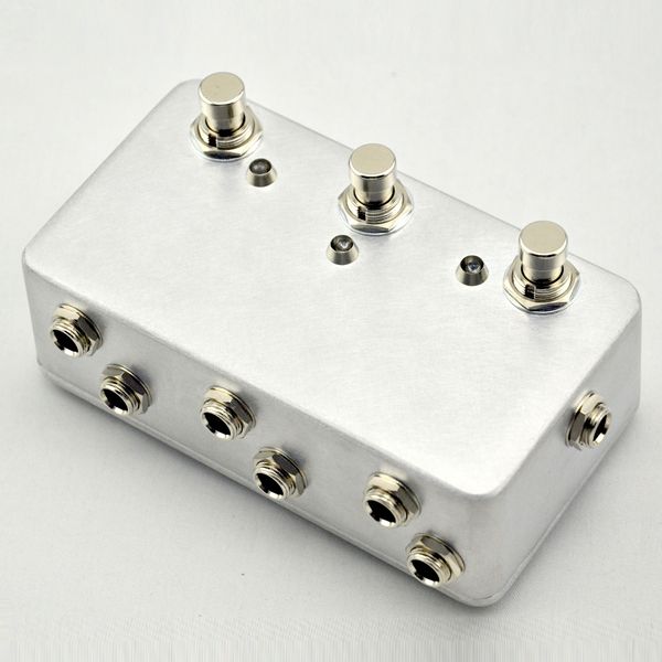 3 Loop Педаль педали True Bypass Guitar Pedal Board Buzz Переключатель электроники
3 Loop Педаль педали True Bypass Guitar Pedal Board Buzz Переключатель электроники