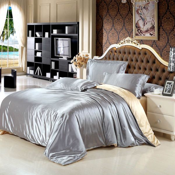 2016 solid color silk satin luxury bedding set king size bed sheet /duvet cover / pillowcase 4pcs /set silver violet red home textile
2016 solid color silk satin luxury bedding set king size bed sheet /duvet cover / pillowcase 4pcs /set silver violet red home textile