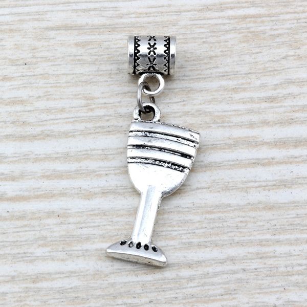 MIC .50pcs/ lot Dangle Ancient silver AlloyGoblet Wine Glass Cup Charm Big Hole Beads Fit European Charm Bracelet Jewelry A-112a
MIC .50pcs/ lot Dangle Ancient silver AlloyGoblet Wine Glass Cup Charm Big Hole Beads Fit European Charm Bracelet Jewelry A-112a