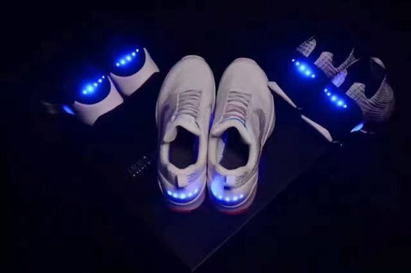 air mag hyperadap1.0 civilians version of the future light shoes mt2 usb charging light shoes with box and bags 4color 36-45, Black
air mag hyperadap1.0 civilians version of the future light shoes mt2 usb charging light shoes with box and bags 4color 36-45, Black